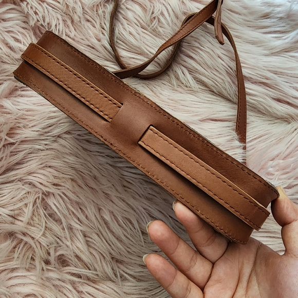 Madewell The Simple Crossbody Bag - Leopard Calf Hair convertible to clutch - Picture 8 of 15